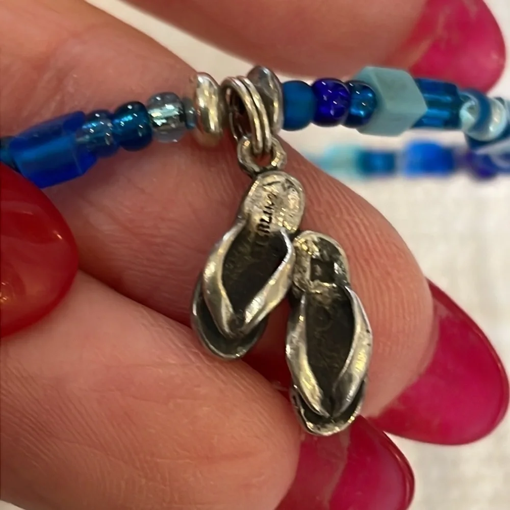 Sterling silver flip flop charm blue glass tube seed bead ankle bracelet - Picture 3 of 7